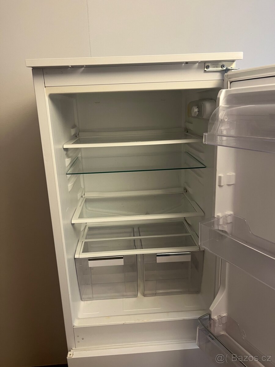Vestavěná lednice - 4