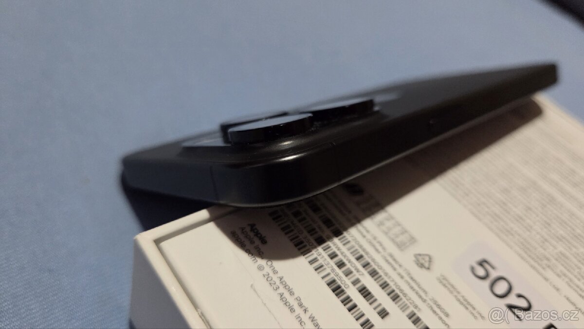 Apple iPhone 15 Pro 256GB černý - 4