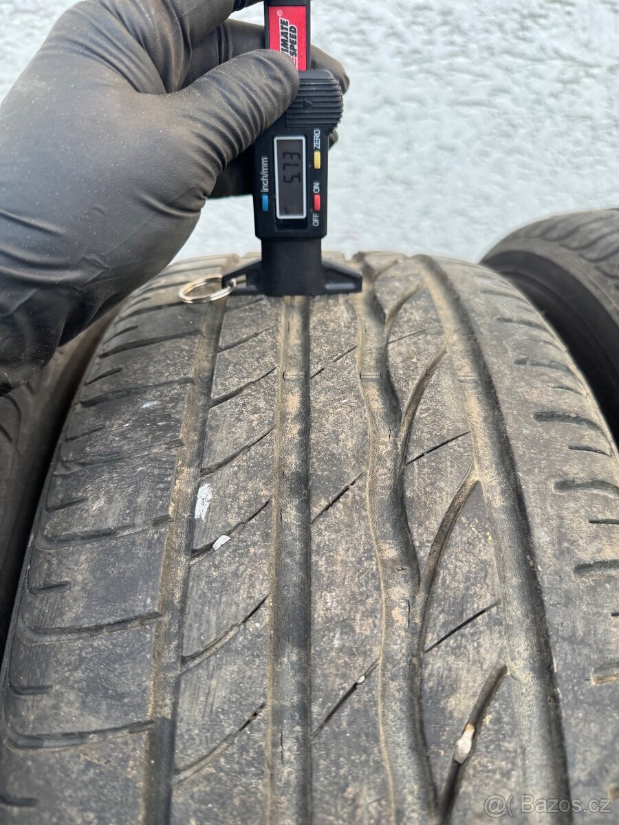 Pneu Bridgestone 215/45r16 - 4