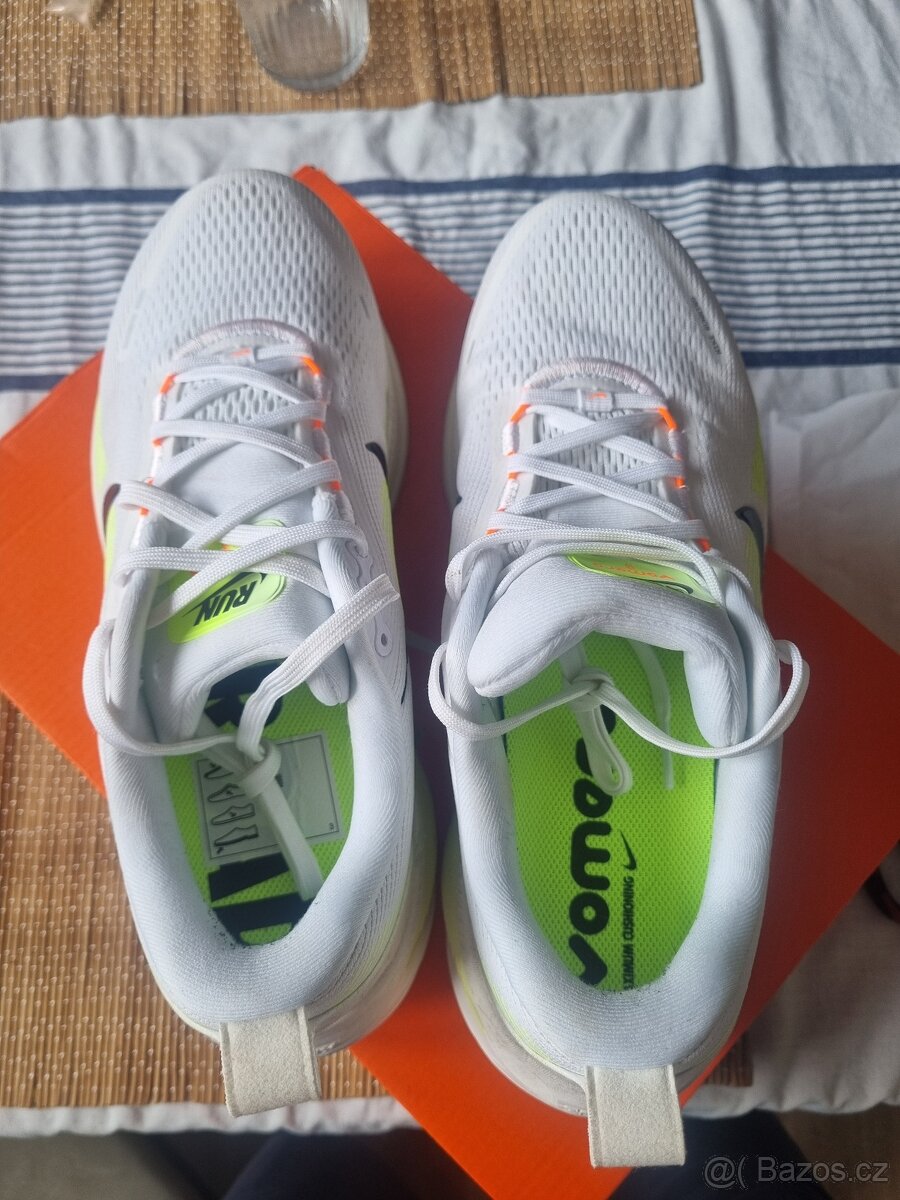 Nike Vomero 18 - 4