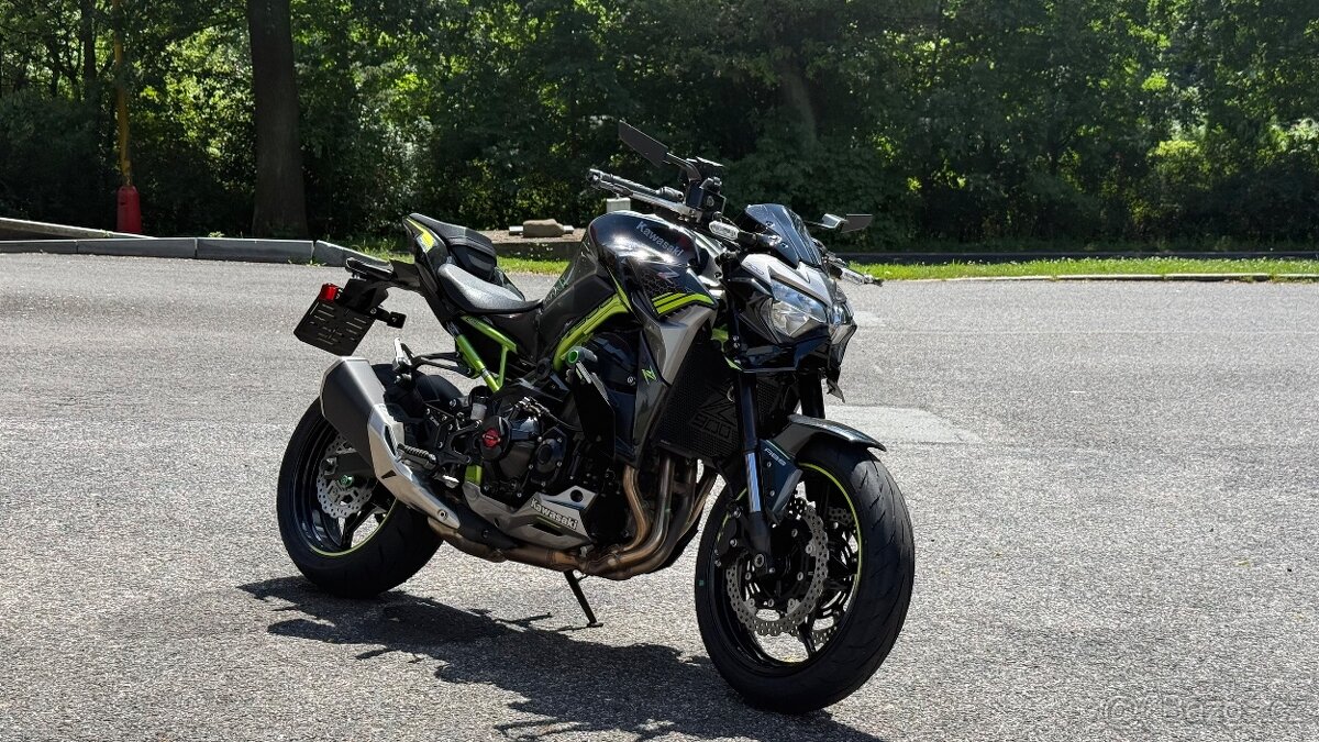 Kawasaki Z900 - 4