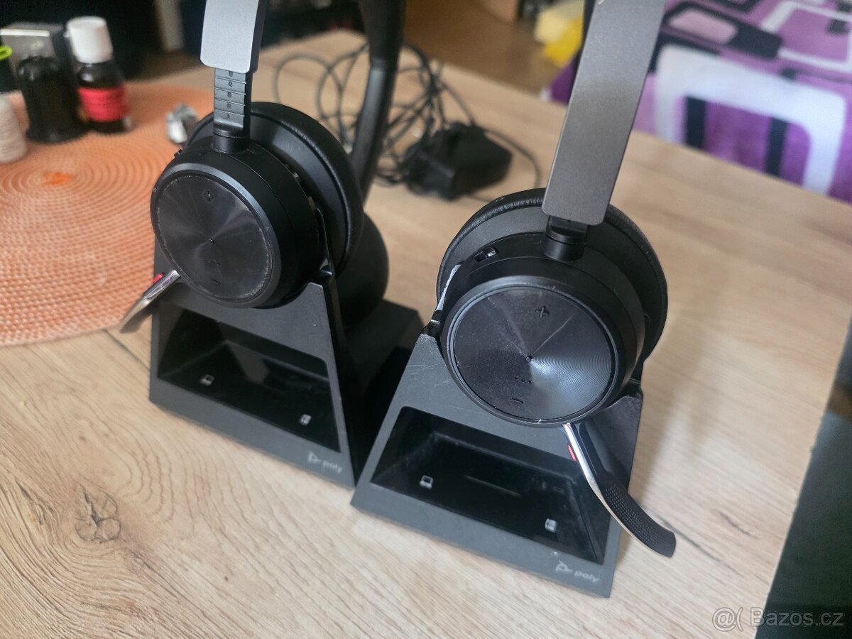 POLY VOYAGER FOCUS 2 - 4