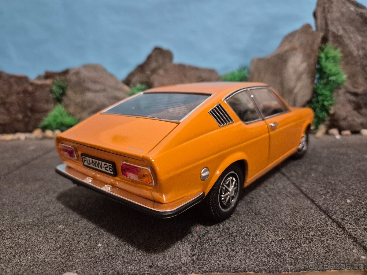 Prodám model 1:18 Audi 100 - 4