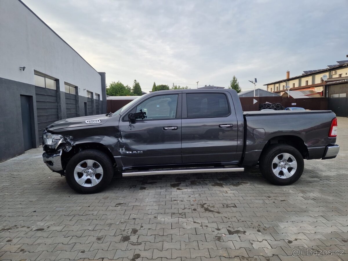 Dodge Ram 1500 5.7 HEMI V8 4x4 2019