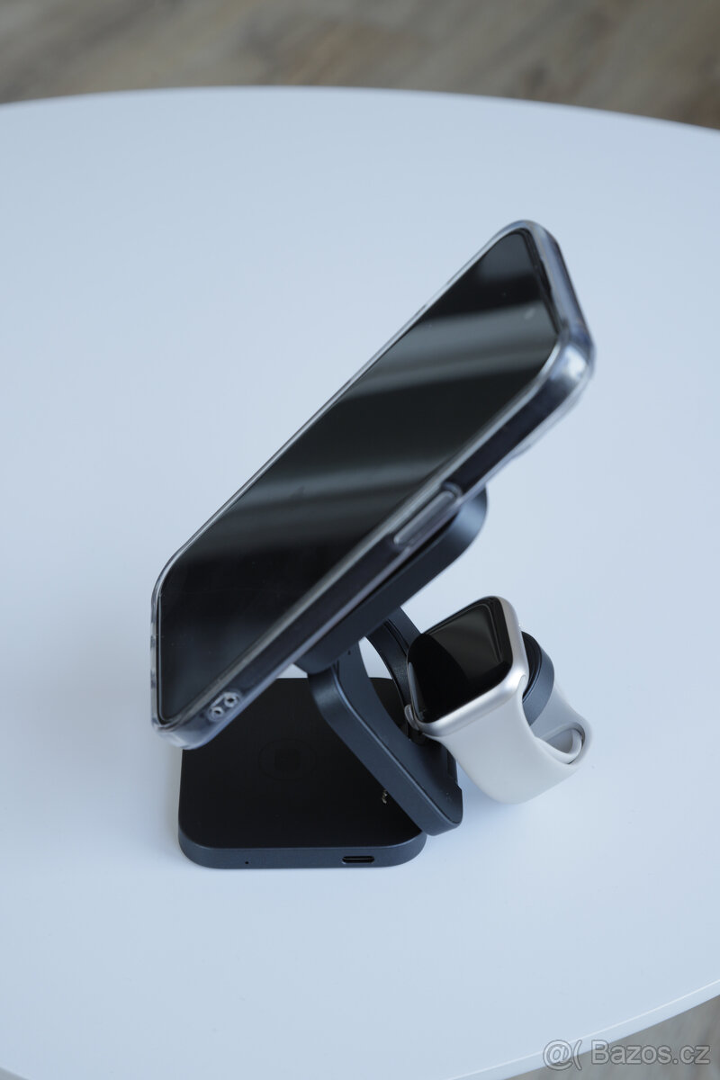 Bezdrátová nabíječka Cubenest E310 3v1 pro iPhone zařízení - 4