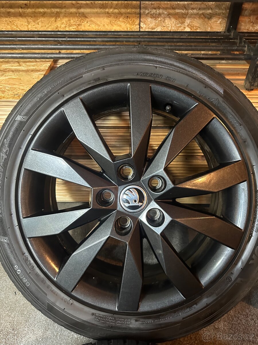 ALU Kola ŠKODA 5x112 R17 CRYSTAL Zimní Pneu 205/50/17 - 4