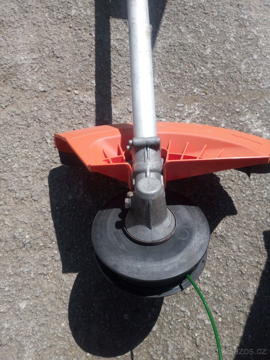 Prodám křovinořez Oleo Mac 755 Master - Třeboň - 4