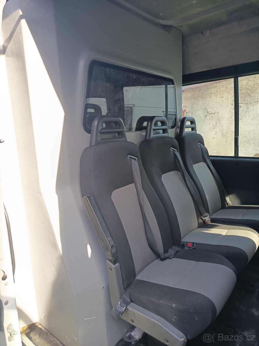 IVECO DAILY-R.V.2011--6.míst - 4