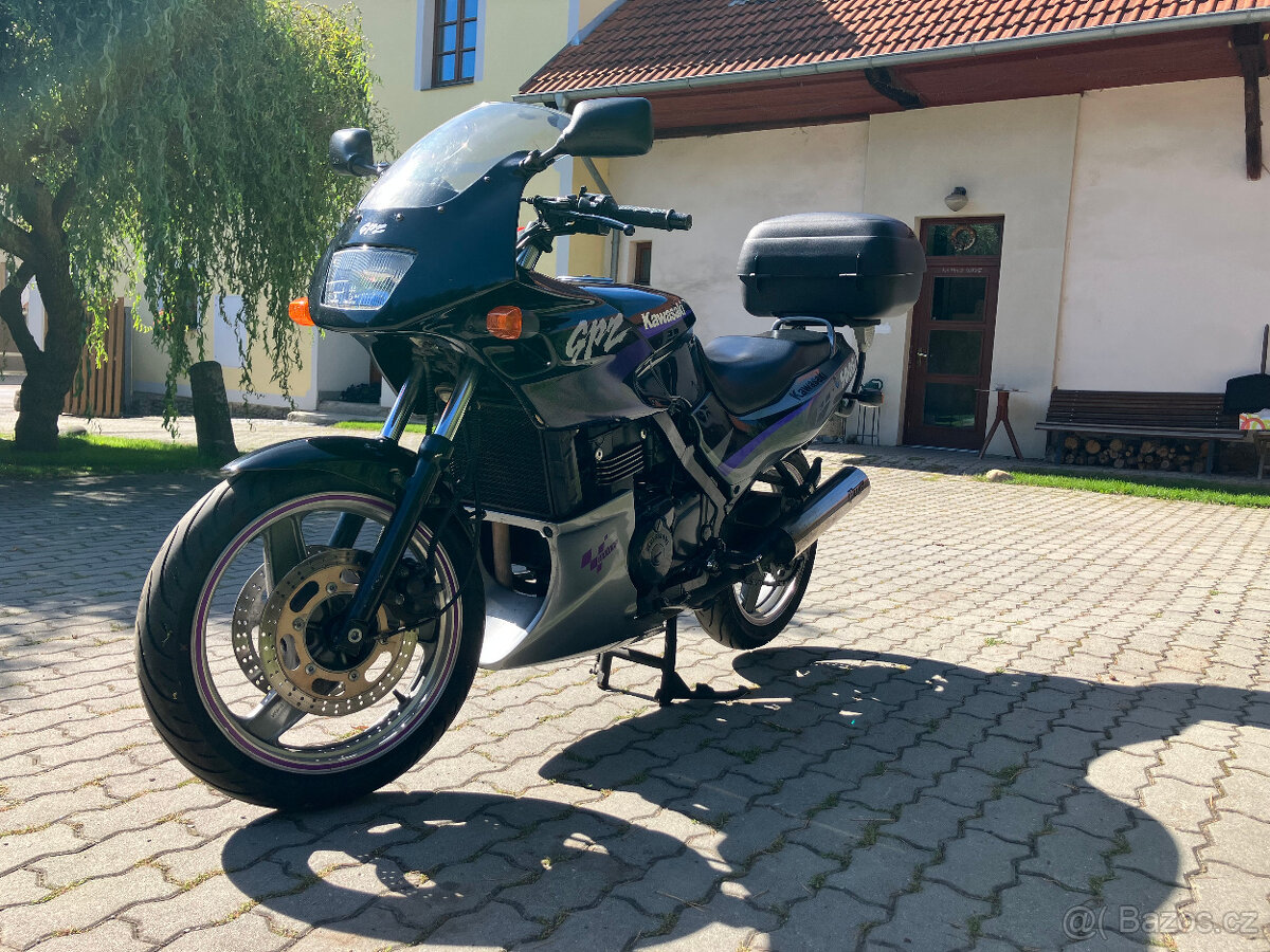 Kawasaki GPZ 500 S - 4