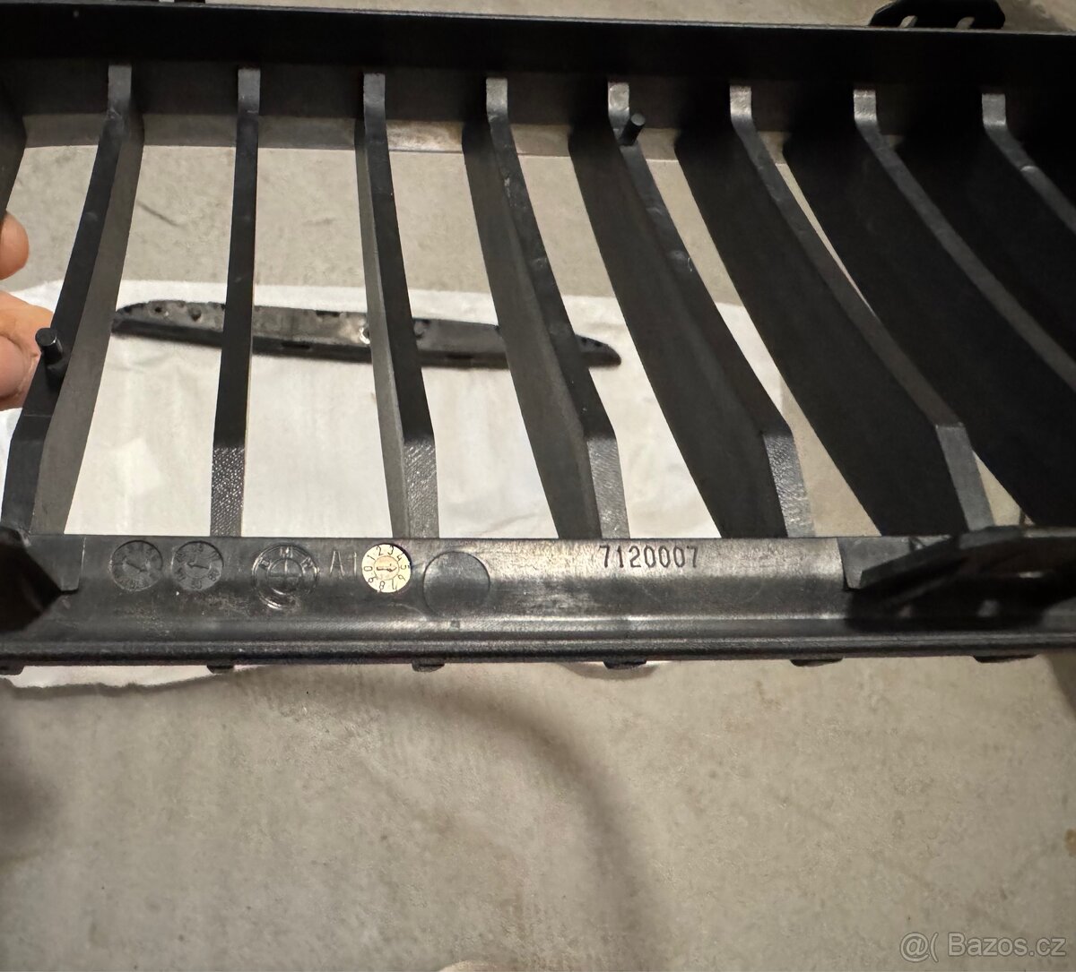 Originální mřížky a ledvinky BMW E90 předface - 4