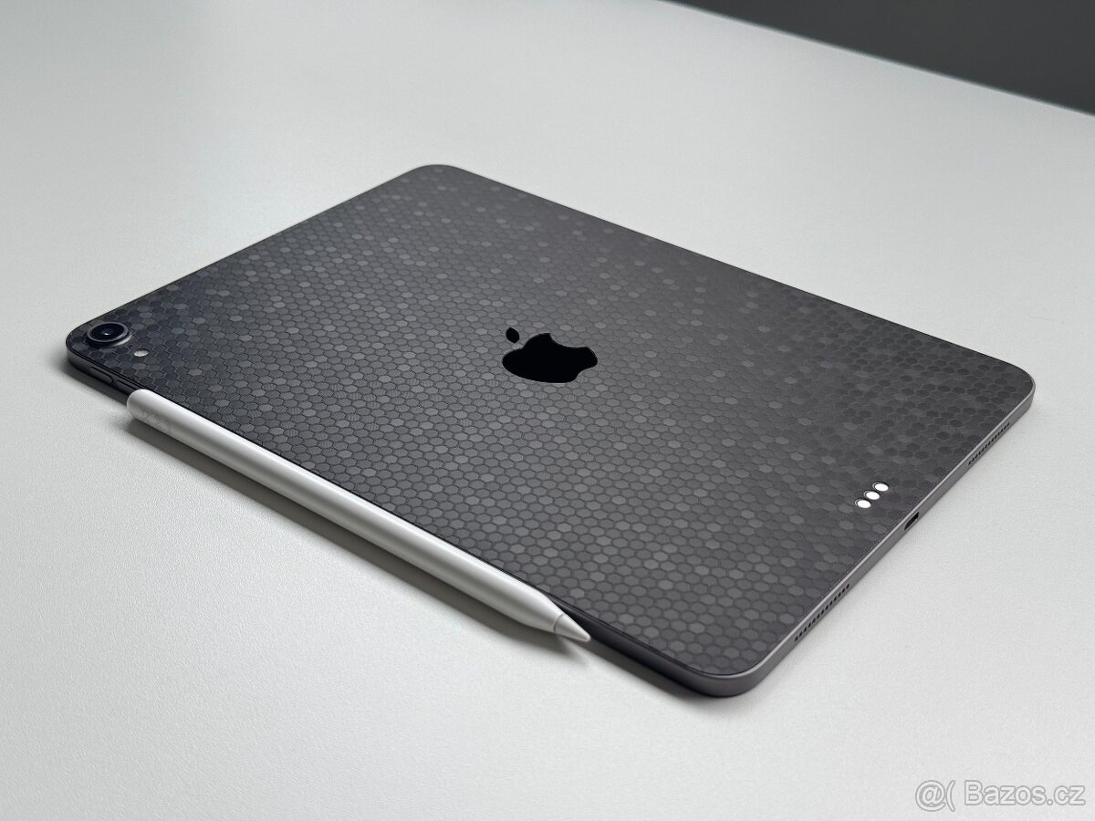 iPad Pro 11" (2018), 64GB, Wi-Fi only + Apple Pencil - 4