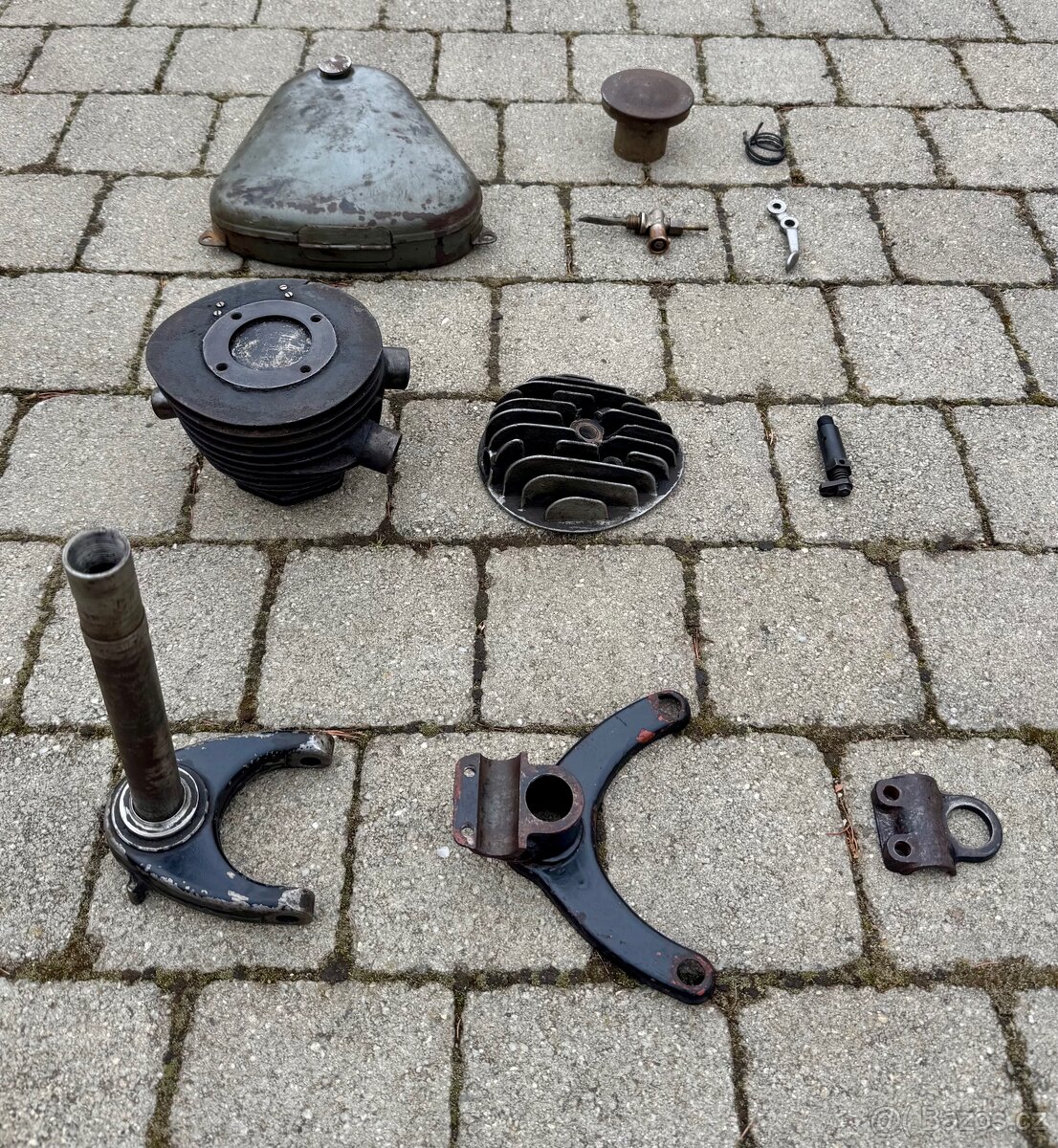 ČZ 125 B T - dily - 4