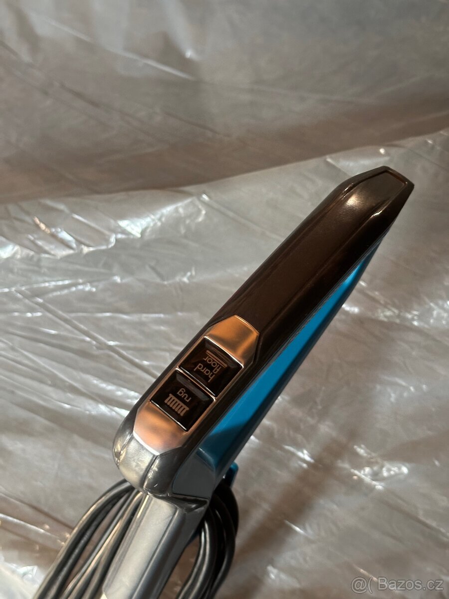 Víceúčelový tyčový vysavač Bissell 17132 CrossWave - 4