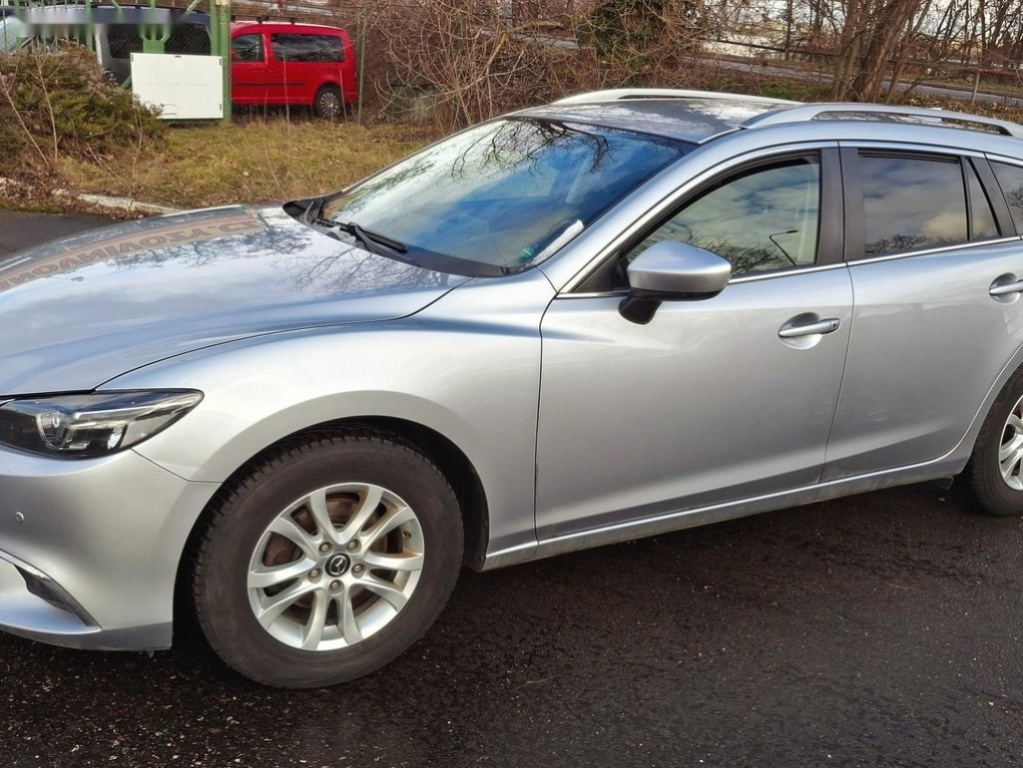 Mazda 6,2.0 121 KW Facelit 1. majitel - 4