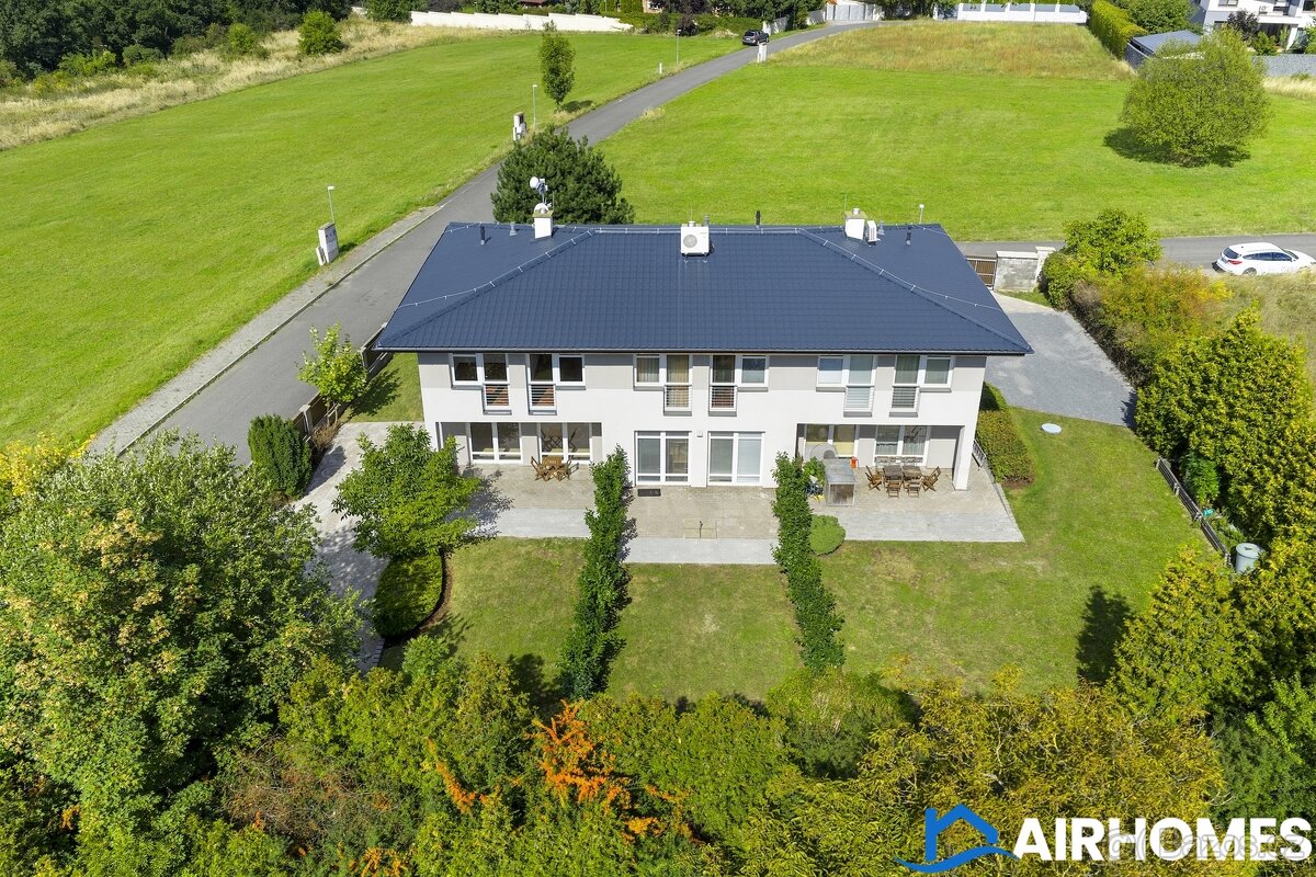 Bydlení se zahradou na hranici Průhonického parku - 4