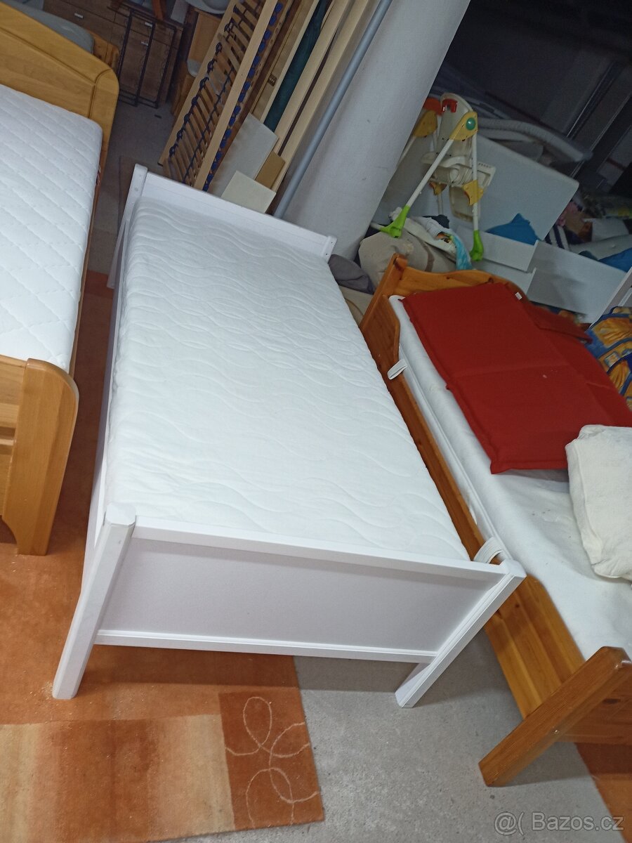 Prodám hezkou postel 90 x 200 zn.PAIDI - 4