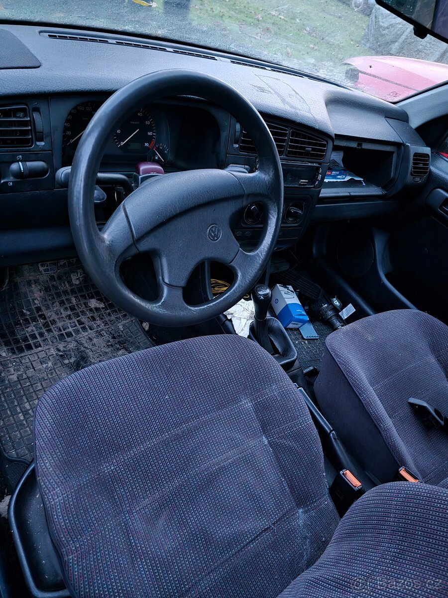 Volkswagen Golf 3 1.6 74kw - 4