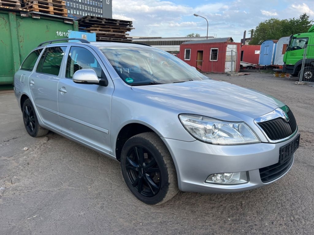 BOLT UBER ŠKODA OCTAVIA PRONÁJEM - 4