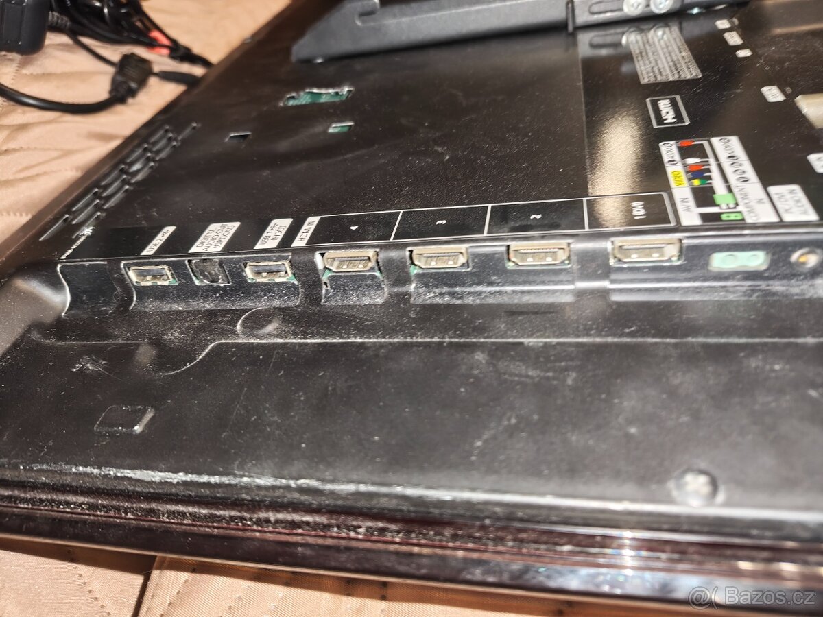 2xTV Samsung UE40D5520, UE32D5500 - 4