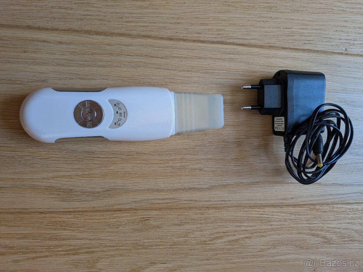 Ultrazvuková špachtle na čištění pleti - 4