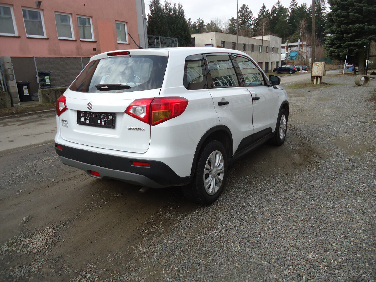 Suzuki Vitara 1.6 benzín 88 KW 2016 - 4