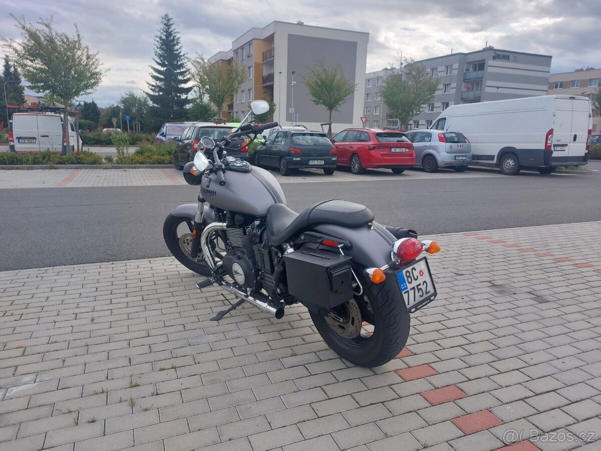 Triumph Speedmaster America - 4