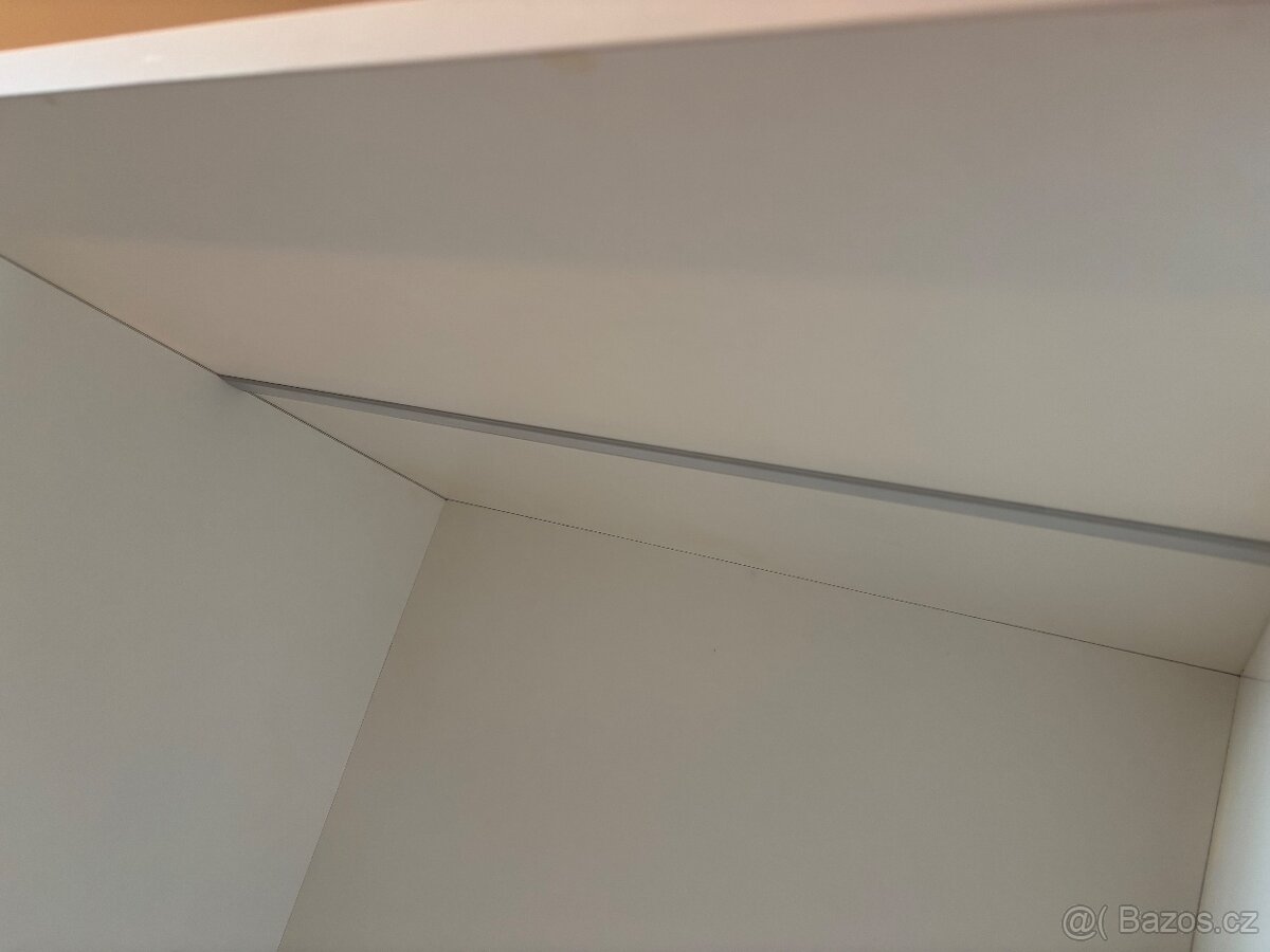 Vitríny s tvrzenými skly - 4