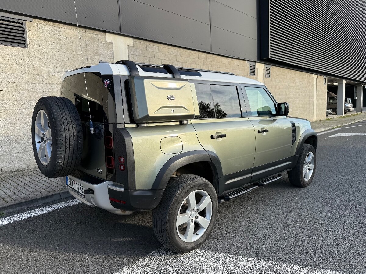 Land Rover Defender 110 3,0D 250 MHEV AWD Offroad paket