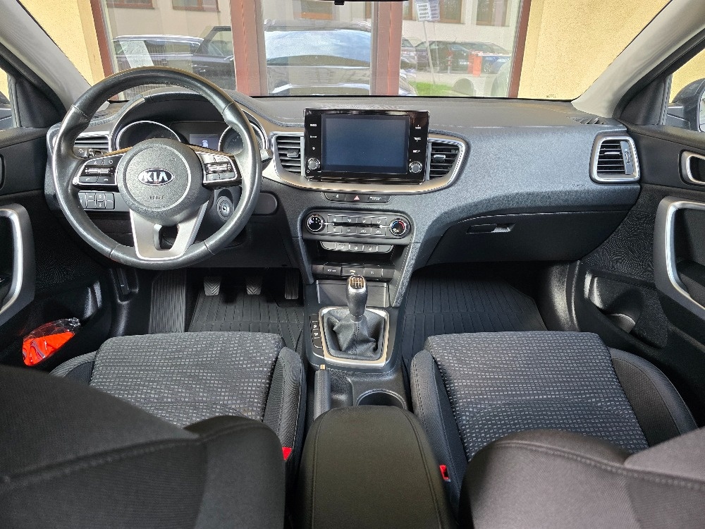 Prodám Kia Ceed kombi (spin), r.v.2021, m - 4