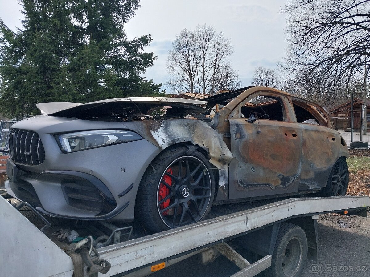 Mercedes Benz AMG A 45 S, motor 139980, 310kW, pohon 4x4 - 4