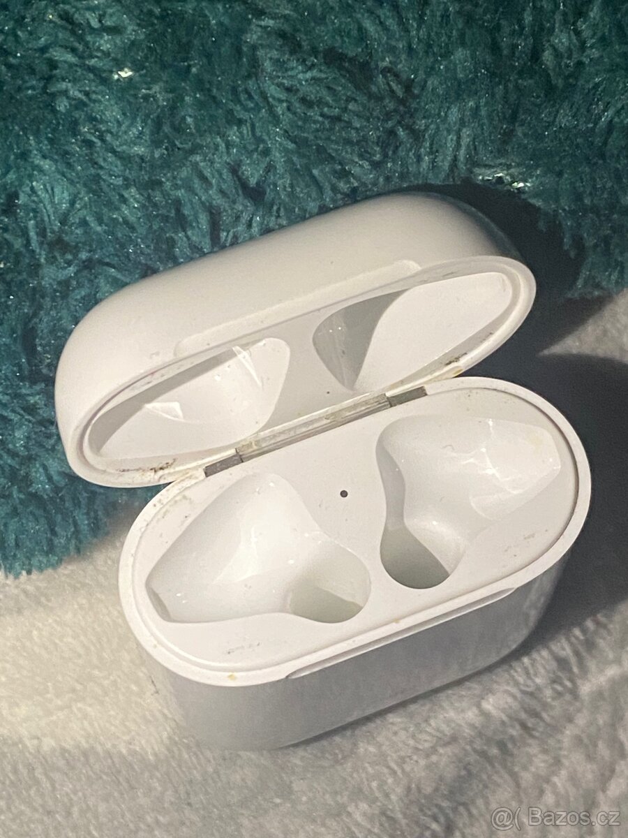 AirPods 2 nabíjecí pouzdro - 4