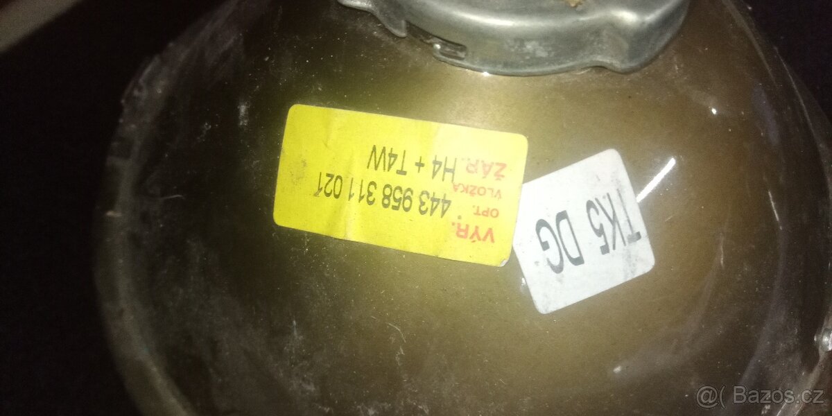 Škoda 100 přední svetla - 4