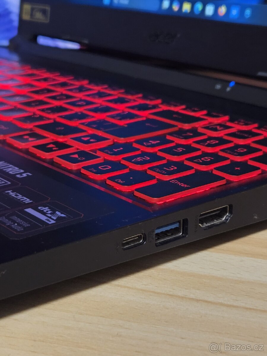 Acer Nitro 5 - 4