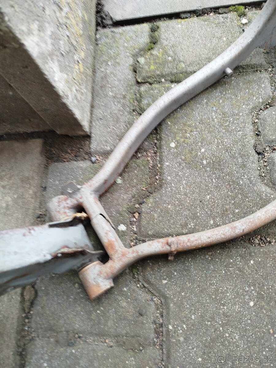 Prodám rám na jawu 550 - 4