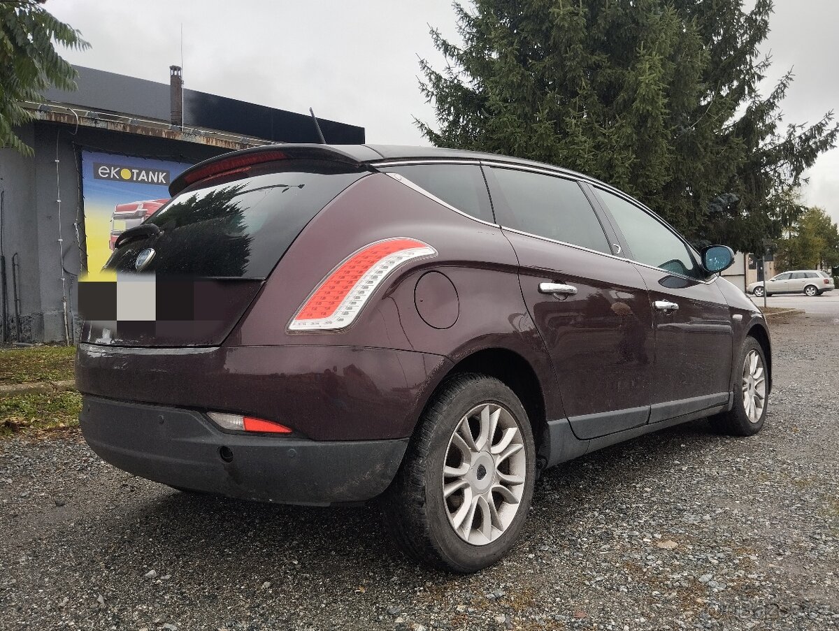 Lancia delta III 2 JTD 121KW - 4