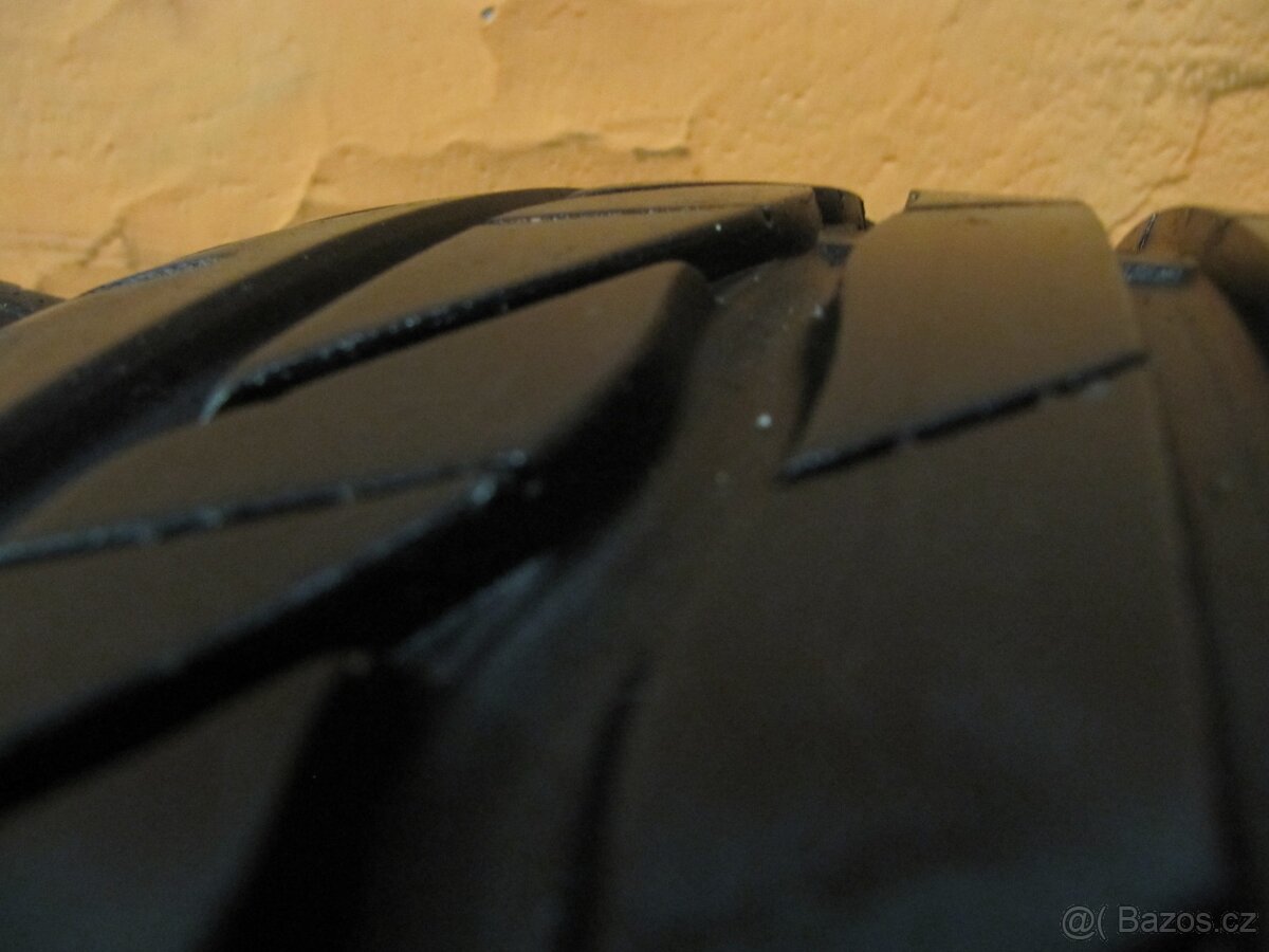 Pneu 215/45/16 Bridgestone - 4