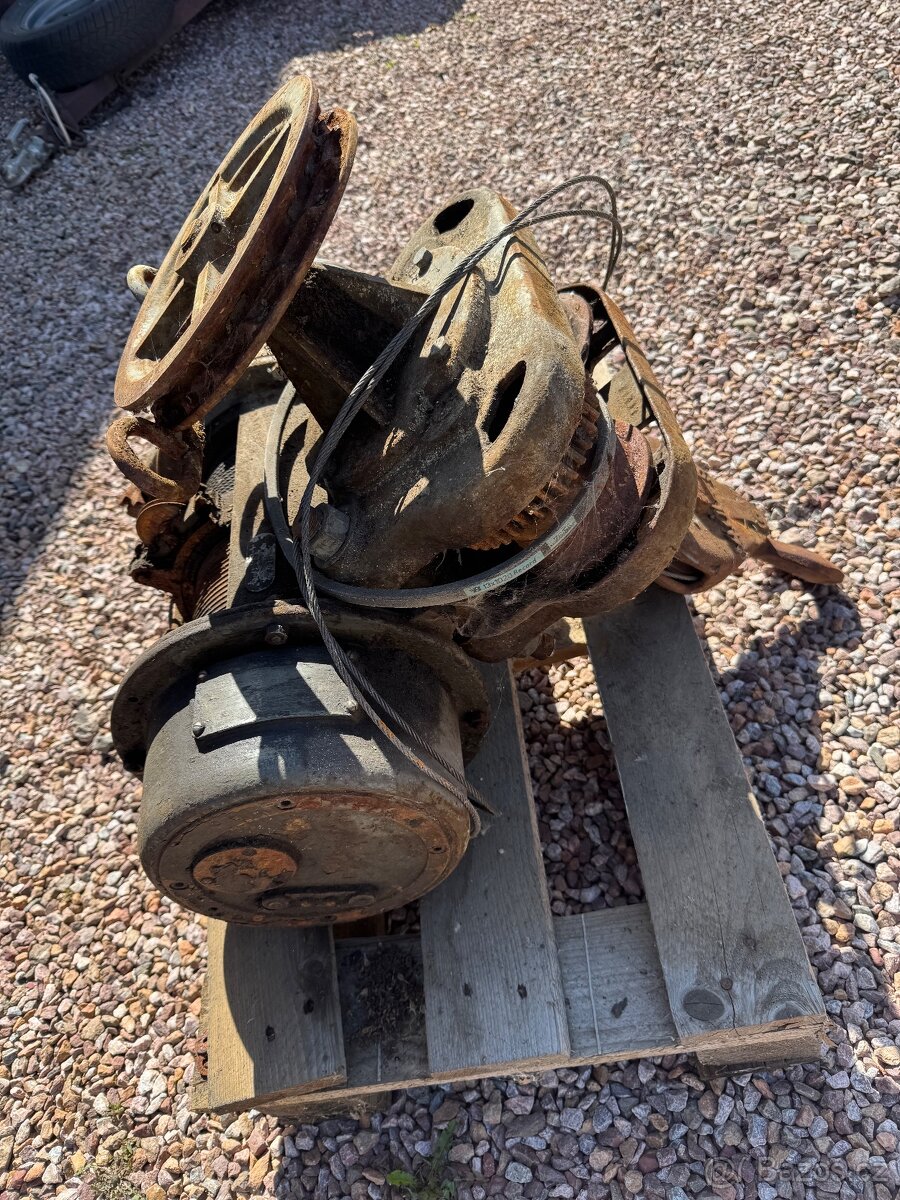 Vrátek,kočka,zvedací zařízení - 4