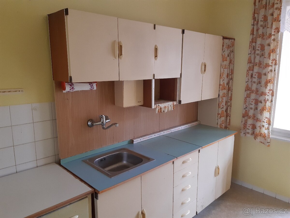 Stará kuchyňská linka - 4