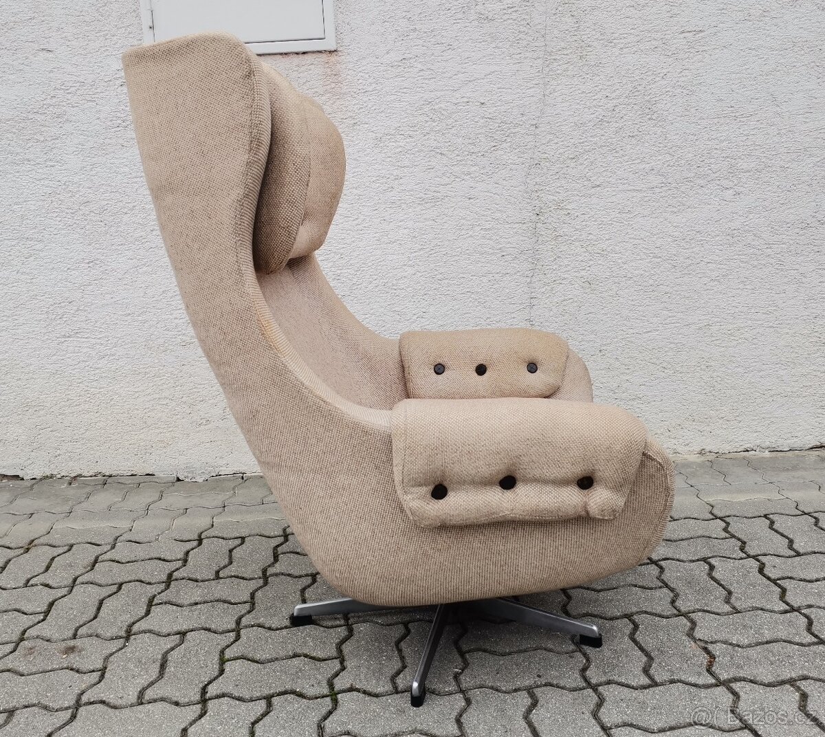 Velke retro otocne kreslo usiak usak Up Zavody - 4