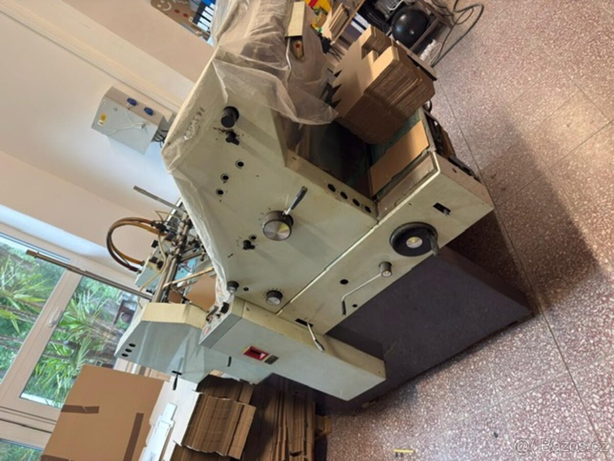 Nástrojářská frézka TOS UNITOS 2 - 4