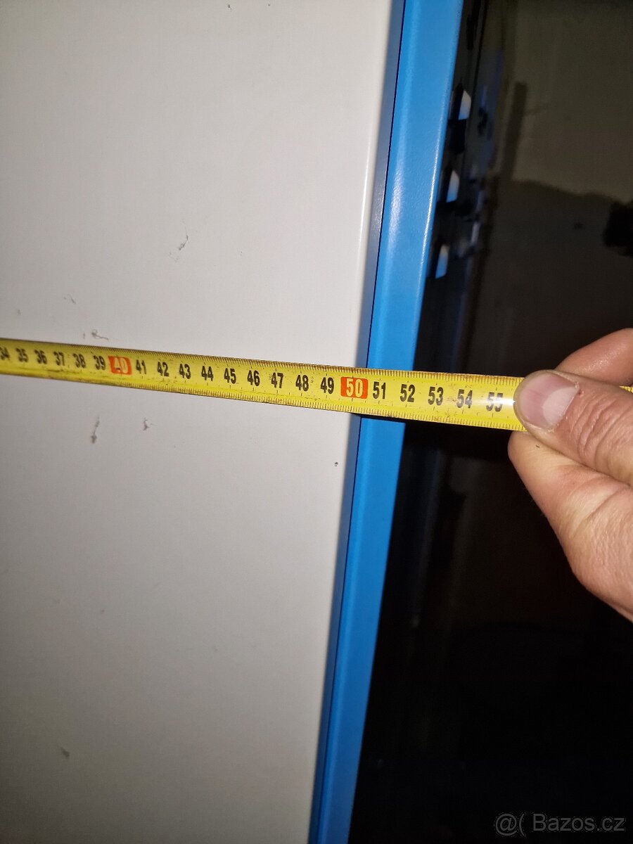 Šatní skříňka kovová - 4