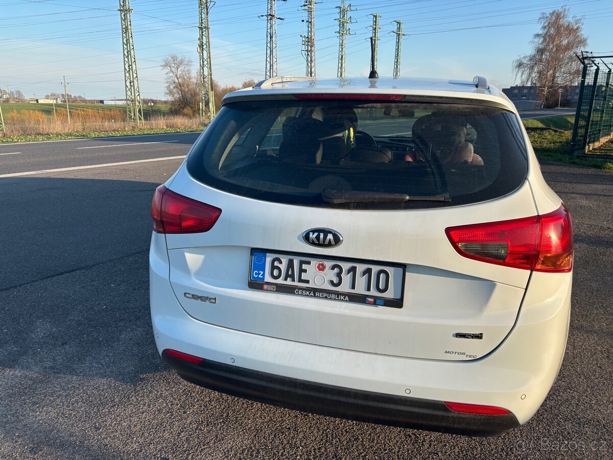 Kia Ceed JD 1.6 CRDI 100 kw - 4