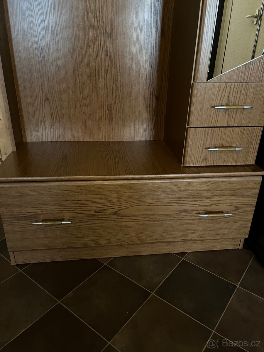 Předsíňová sestava - 4