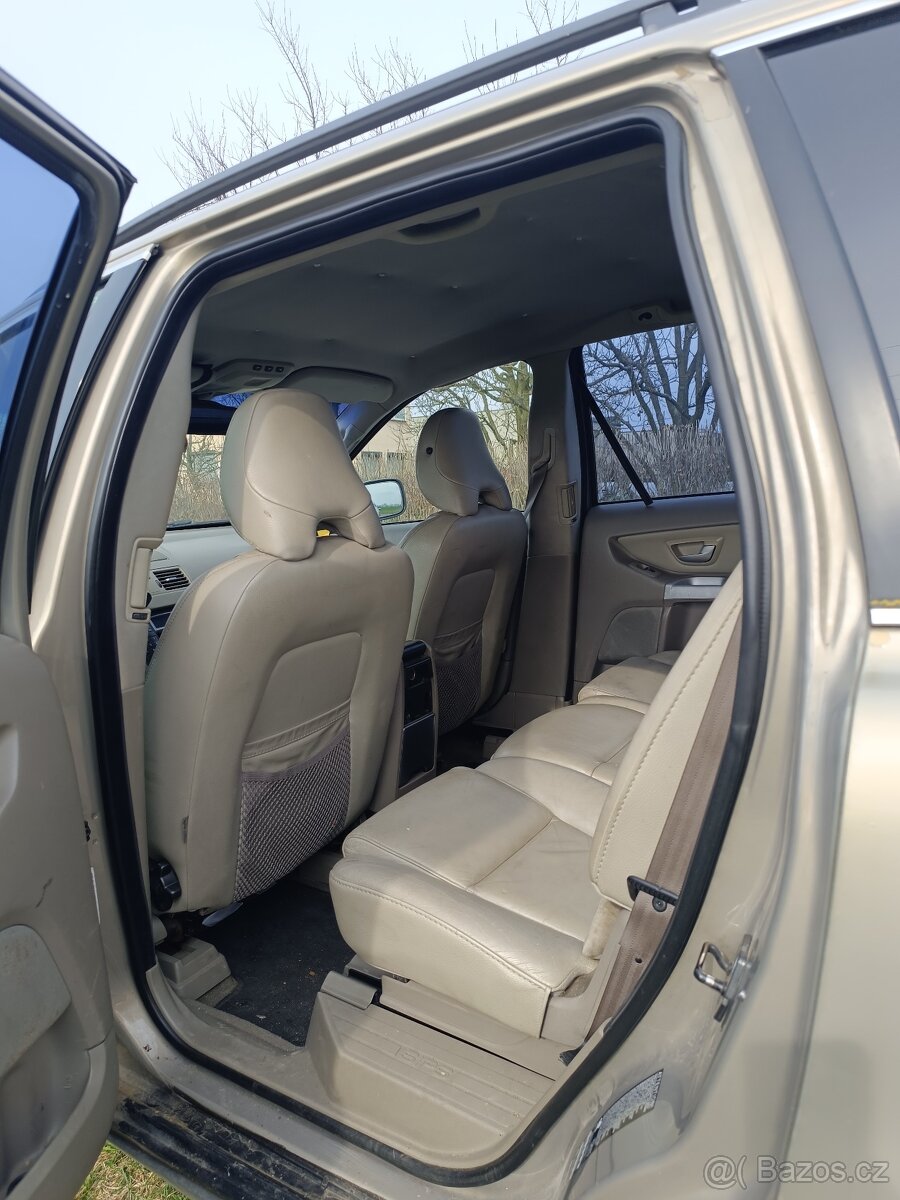 Volvo XC90 - 4