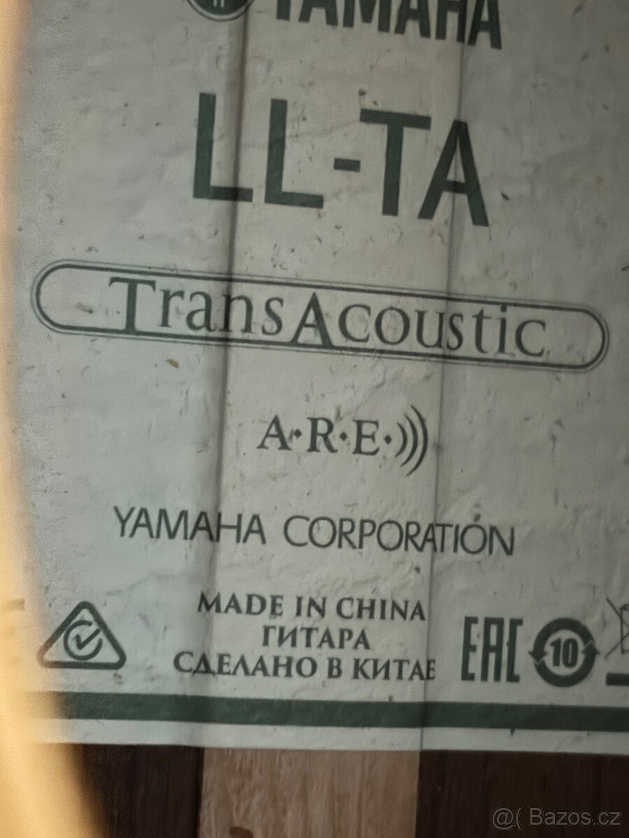 Transakusticka kytara Yamaha LL-TA - 4