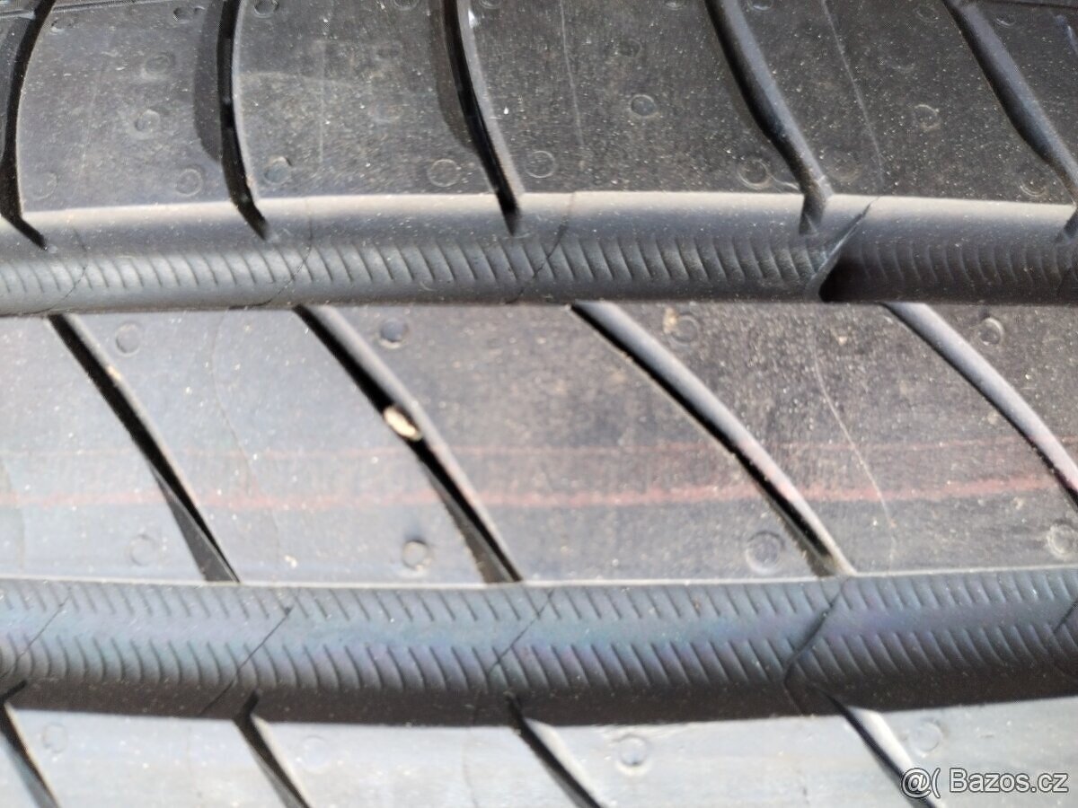 165/65/15 letni pneu MICHELIN a NEXEN 165/65 R15 - 4