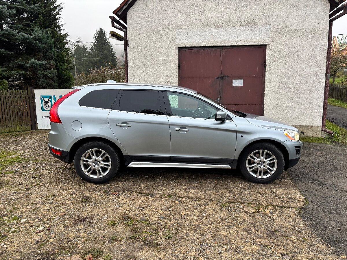 VOLVO XC60 D5 CZ - 4
