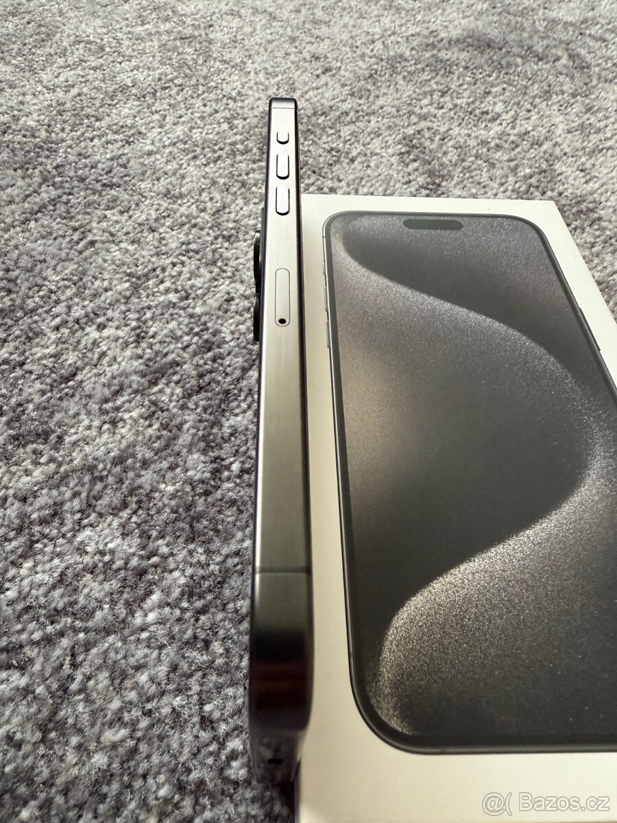 iPhone 15 PRO 256 GB - Top stav Black Titanium - 4