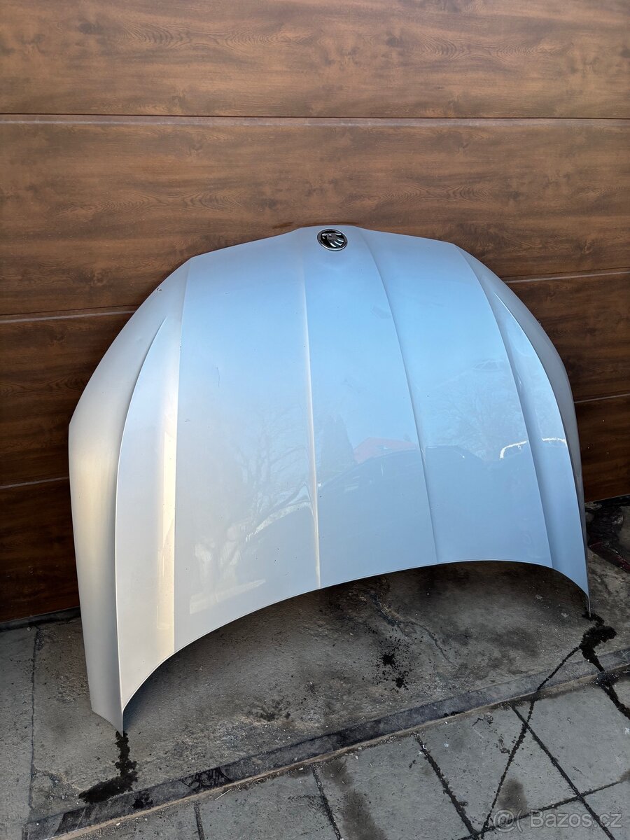 Prodám přední kapotu Octavia 4 - 4