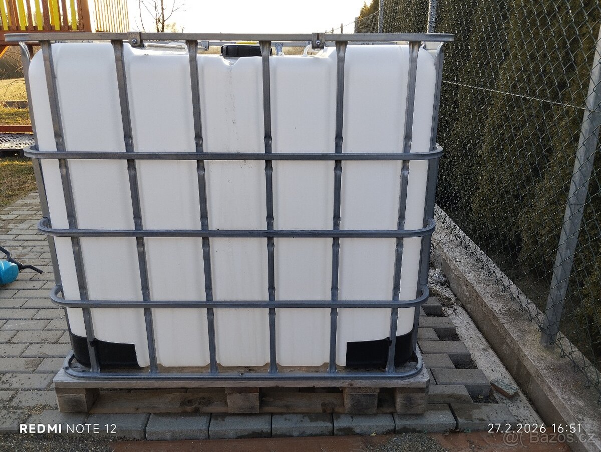 Kubíková nádrž 1000l - 4